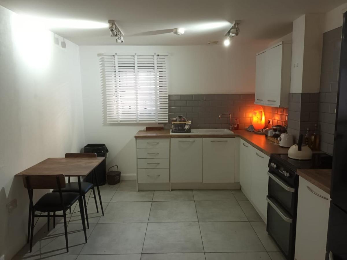 Cosy Modern Apartment In Central Bristol Near Stokes Croft Екстериор снимка
